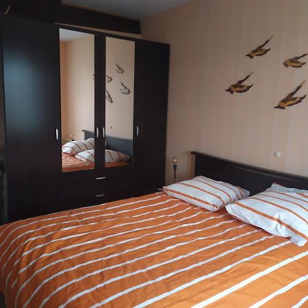 Chez Fabienne T1 Apartment Le Breuil-sur-Couze Luaran gambar