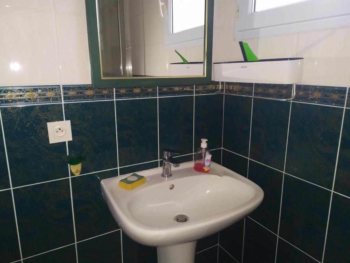 Chez Fabienne T1 Apartment Le Breuil-sur-Couze Luaran gambar