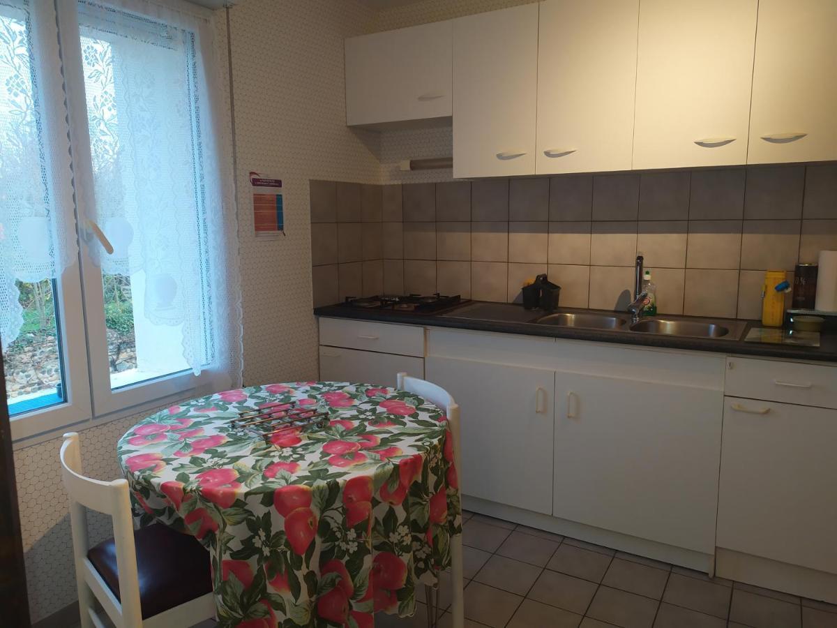 Chez Fabienne T1 Apartment Le Breuil-sur-Couze Luaran gambar